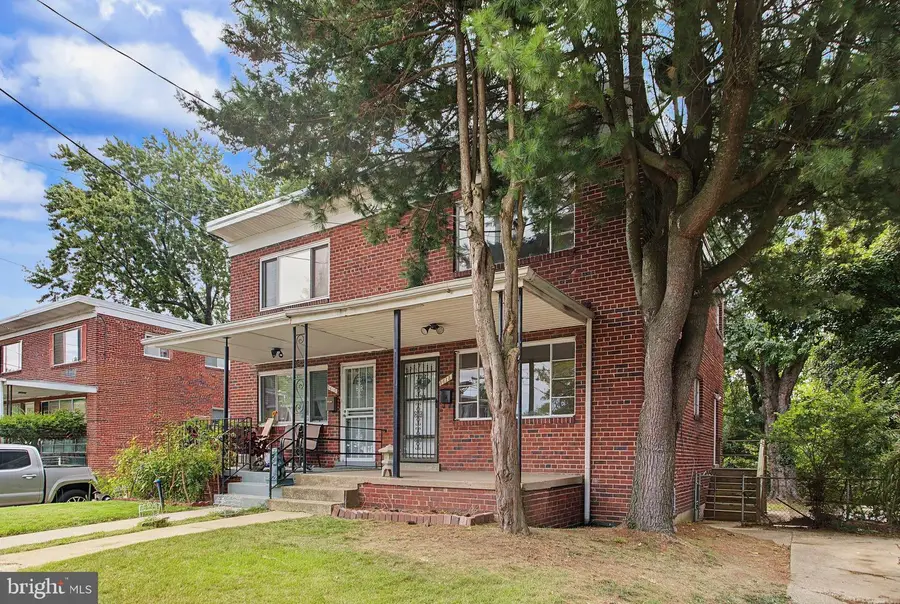 3613 Farragut St, Hyattsville, MD 20782 - #2