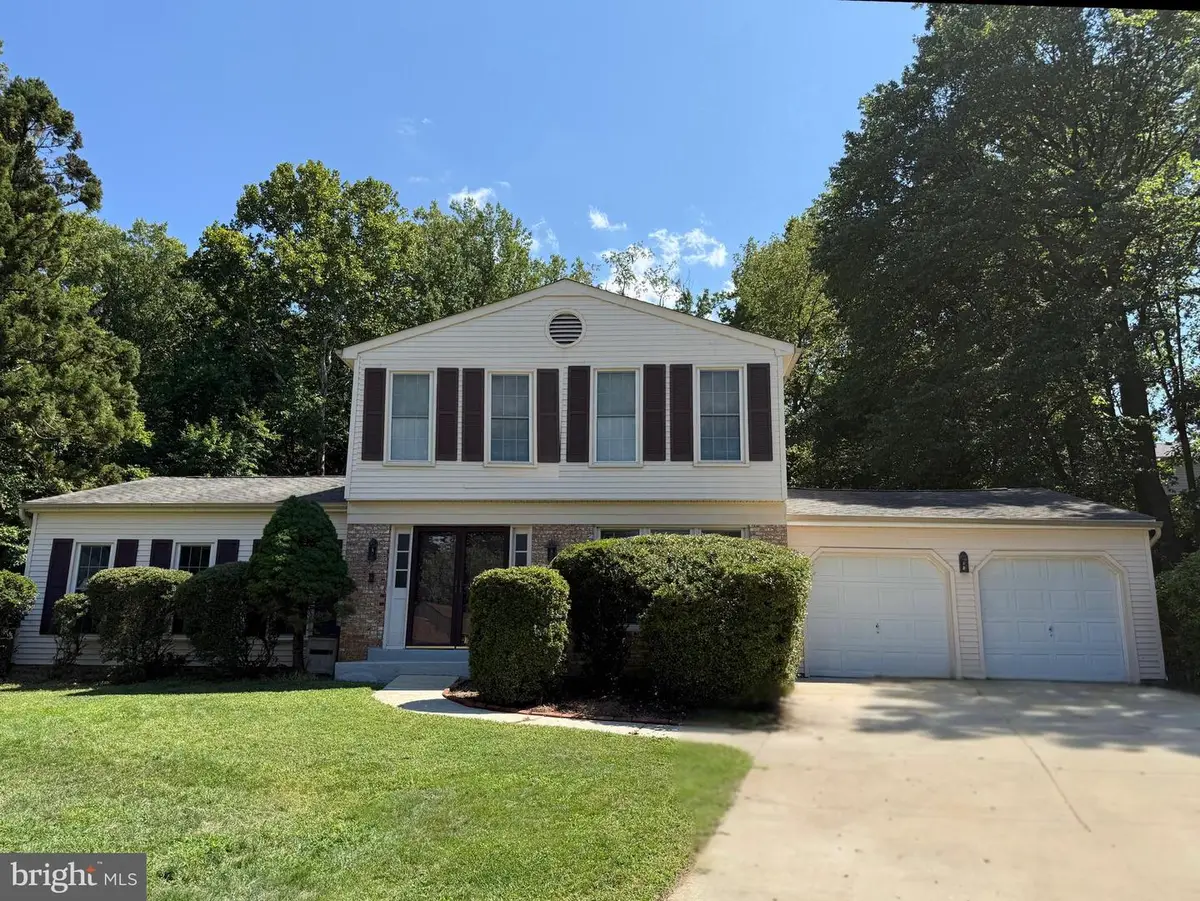 102 Macbarger Cir, Fort Washington, MD 20744 - #1