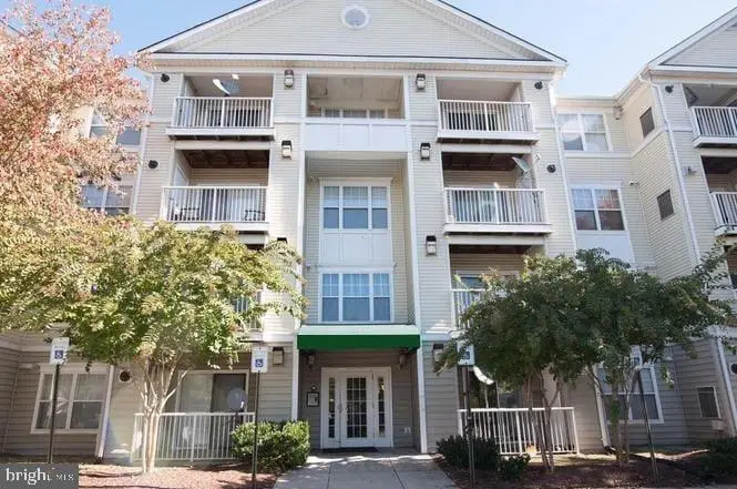 14200 Farnsworth Ln #106, Upper Marlboro, MD 20772 - #1