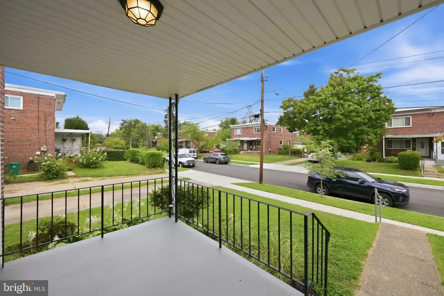 5018 36th Ave, Hyattsville, MD 20782 - #2