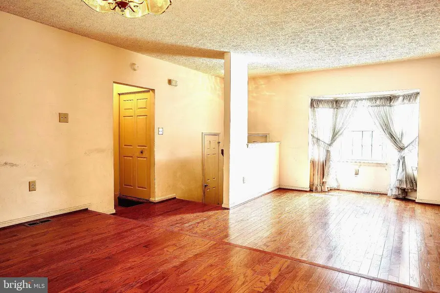 10669 Campus Way S, Upper Marlboro, MD 20774 - #3