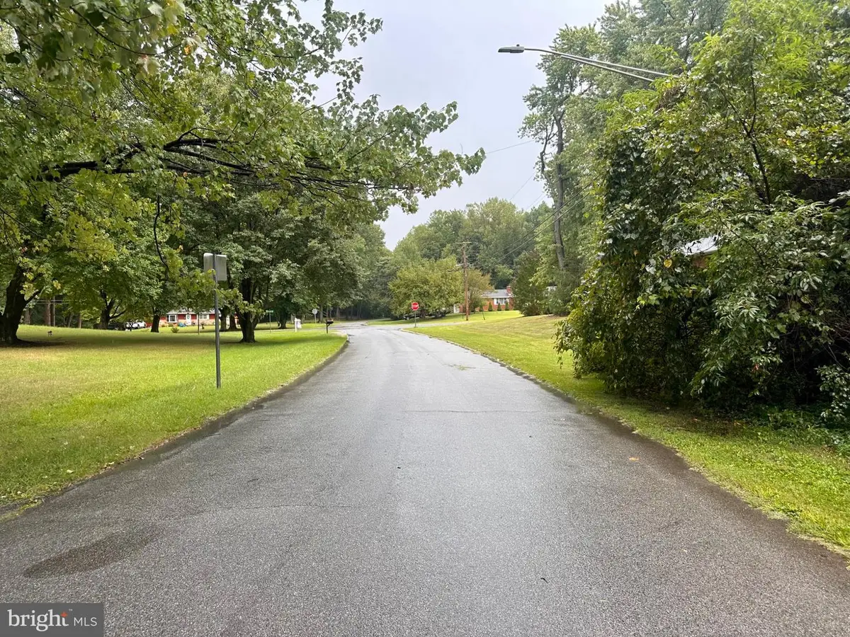 5620 Park Dr, Bowie, MD 20715 - #1