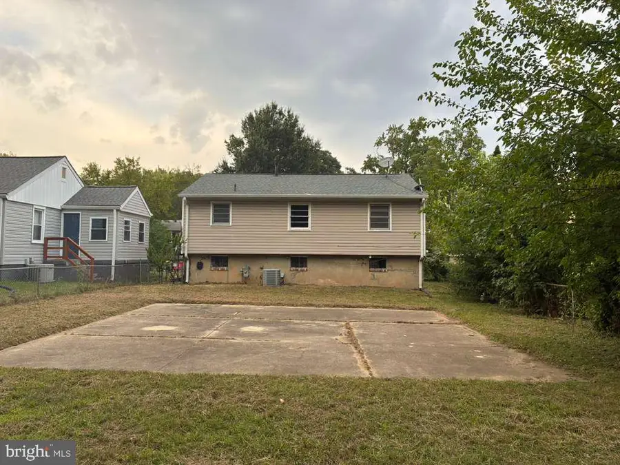 4917 Fox St, College Park, MD 20740 - #2