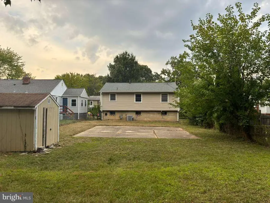 4917 Fox St, College Park, MD 20740 - #3