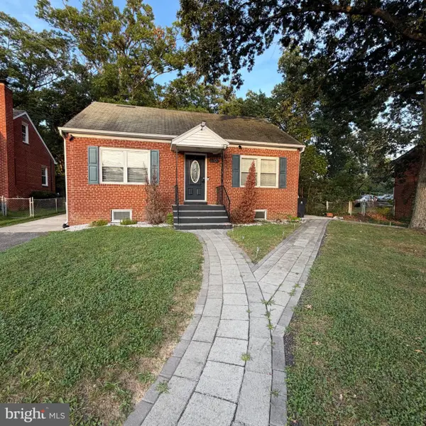 6702 Livingston Rd, OXON HILL, MD 20745