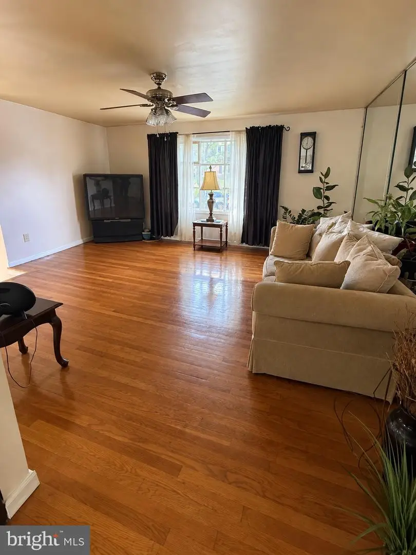 1210 Waterford Dr, District Heights, MD 20747 - #3