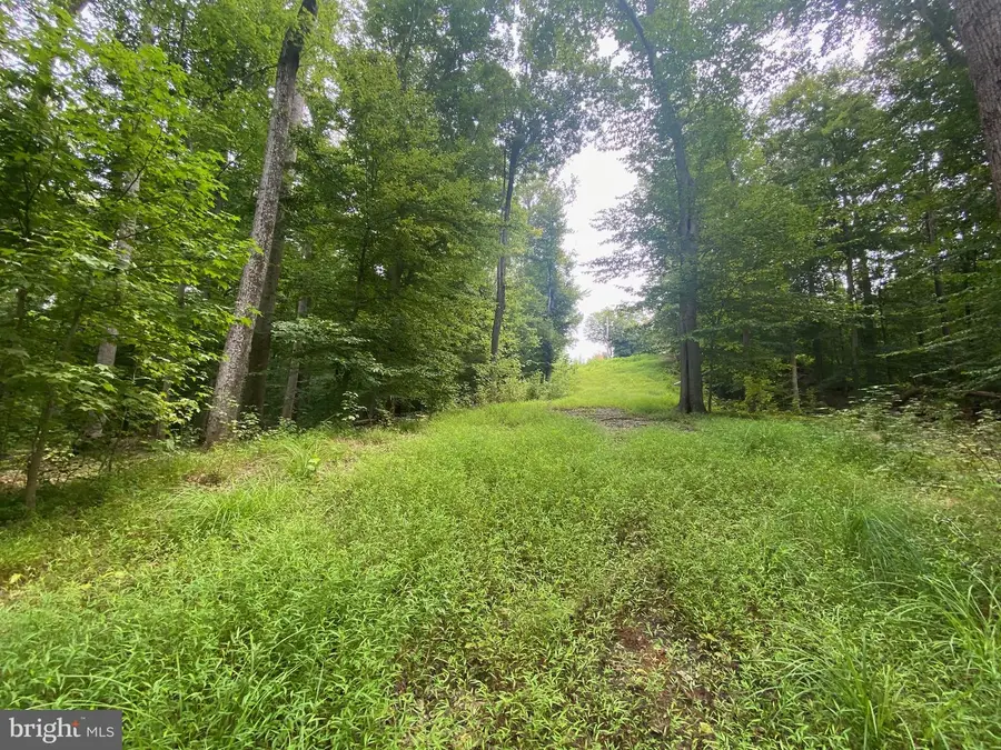 504 Holly Rd, Fort Washington, MD 20744 - #2