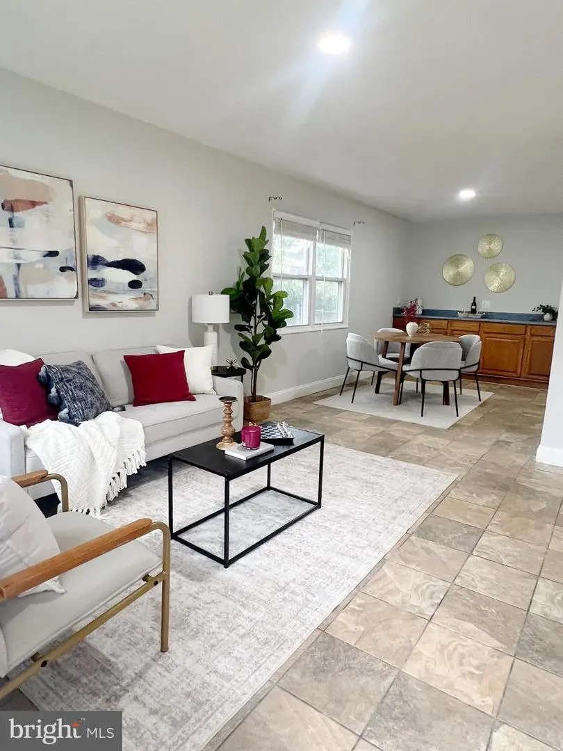 601 Carson Ave, Oxon Hill, MD 20745 - #1