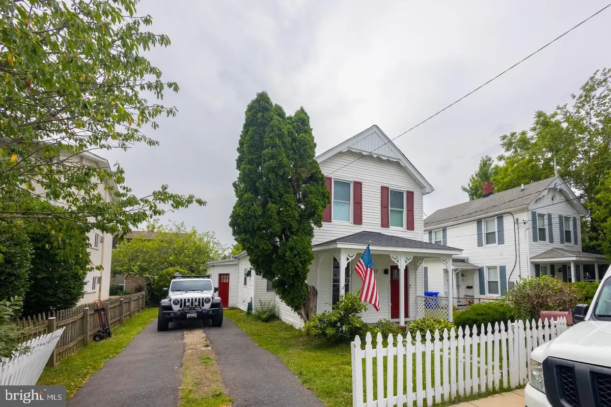 37 4th St, Laurel, MD 20707 - #1