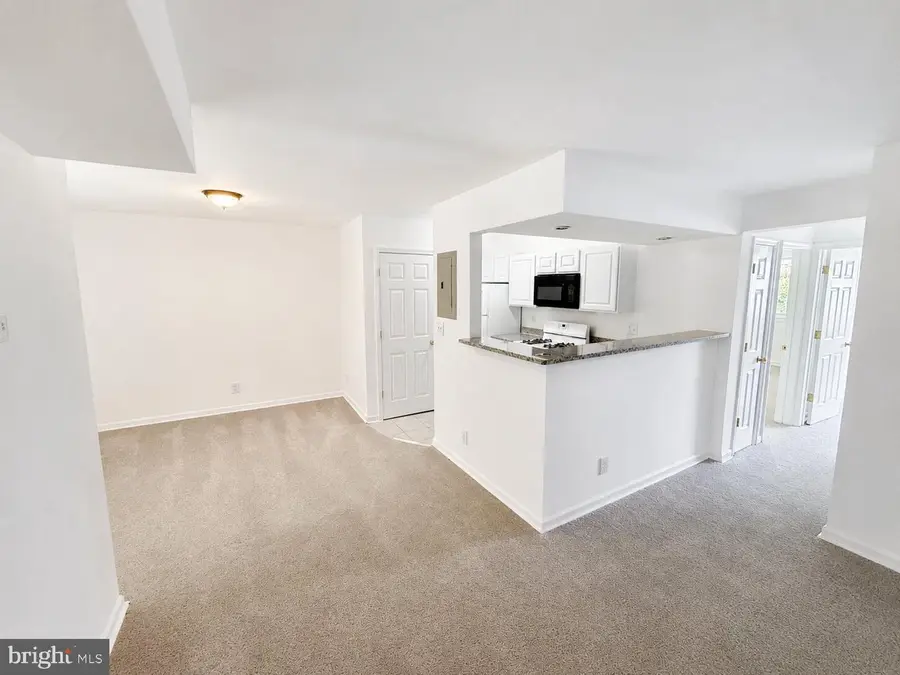 7516 Hawthorne St #5, Landover, MD 20785 - #2
