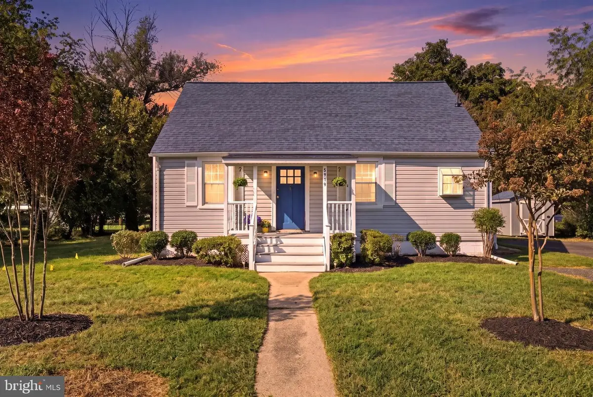 8919 Ballard Ln, Clinton, MD 20735 - #1