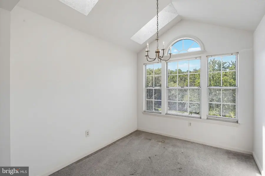 2040 Alice Ave #2040-304, Oxon Hill, MD 20745 - #3