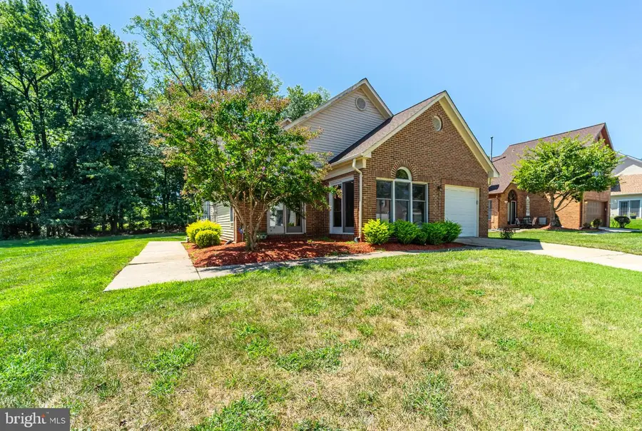 9217 Hobart St, Springdale, MD 20774 - #2