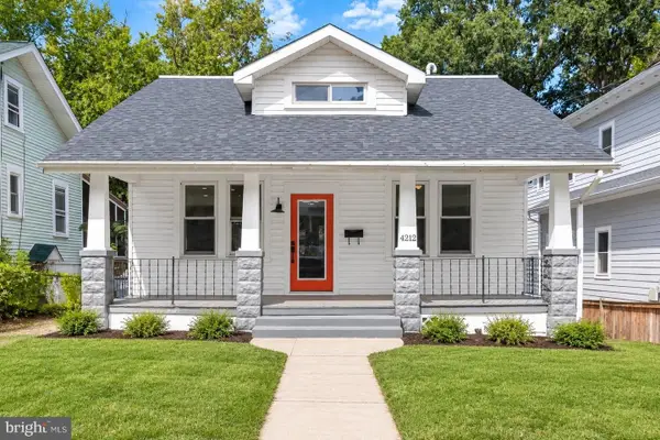 4212 Kennedy St, HYATTSVILLE, MD 20781