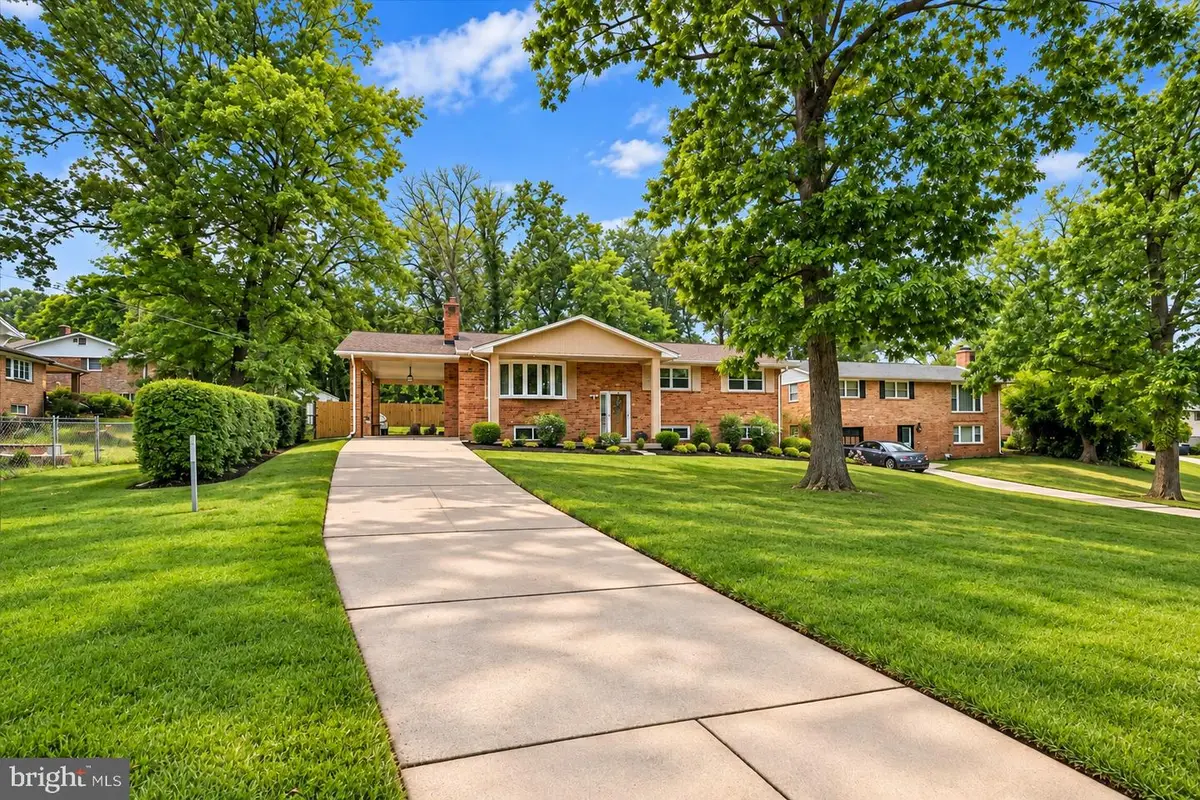 5309 Acorn Dr, Temple Hills, MD 20748 - #1