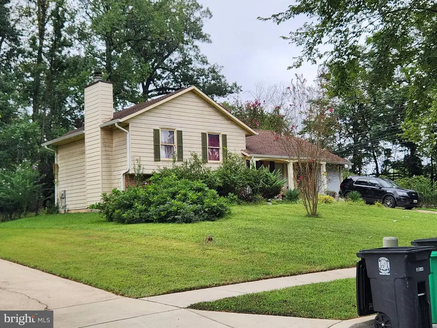9901 Quiet Glen Ct, Upper Marlboro, MD 20774 - #2