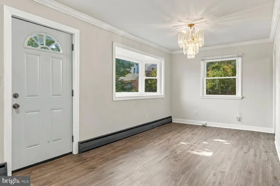 2120 Ravenswood St, Hyattsville, MD 20782 - #3