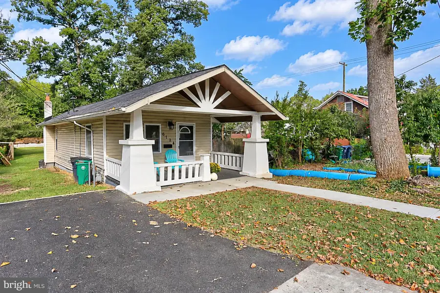 6124 42nd Ave, Hyattsville, MD 20781 - #2