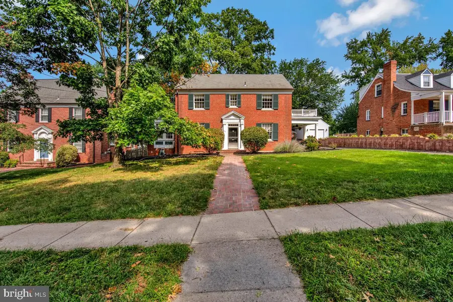 4102 Jefferson St, Hyattsville, MD 20781 - #2
