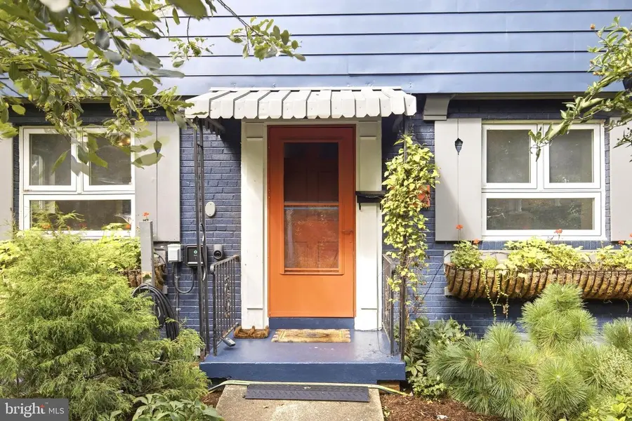 2422 Lake Ave, Cheverly, MD 20785 - #2
