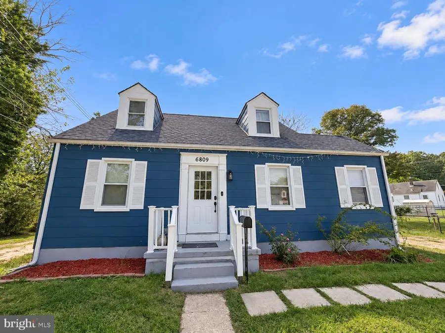 6809 Lou Ln, Suitland, MD 20746 - #2