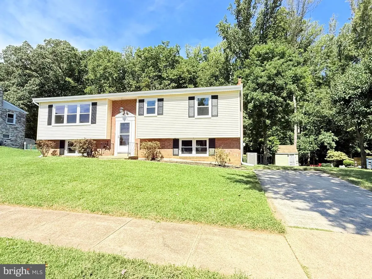 6000 Brooke Jane Dr, Clinton, MD 20735 - #1