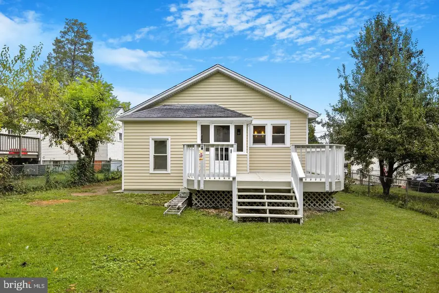 1106 Snowden Pl, Laurel, MD 20707 - #2