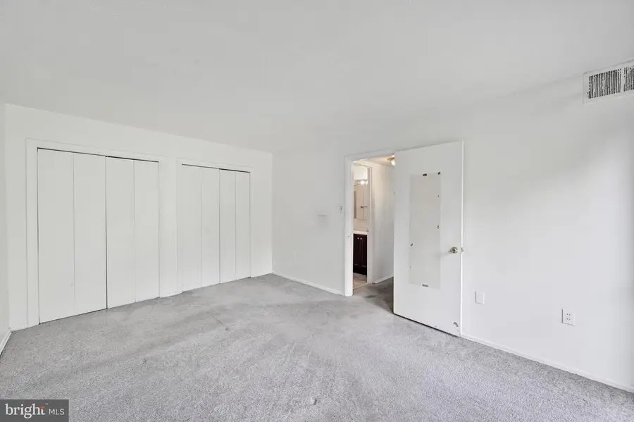5200 Newton St #203, Bladensburg, MD 20710 - #3