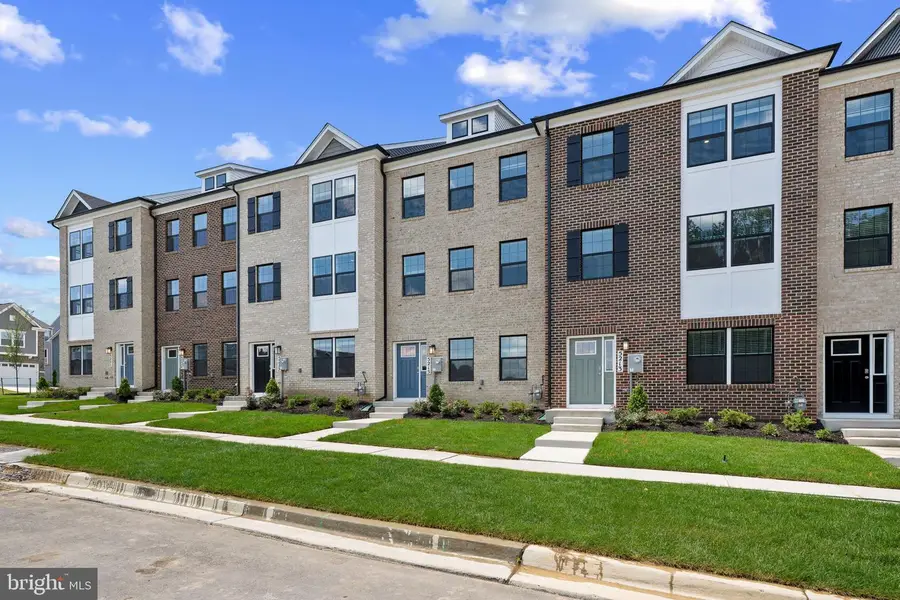5236 Woodyard Rd, Upper Marlboro, MD 20772 - #2