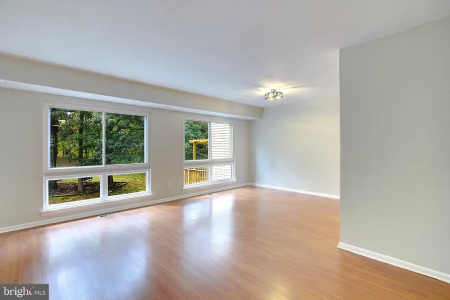 8113 Bird Ln, Greenbelt, MD 20770 - #3