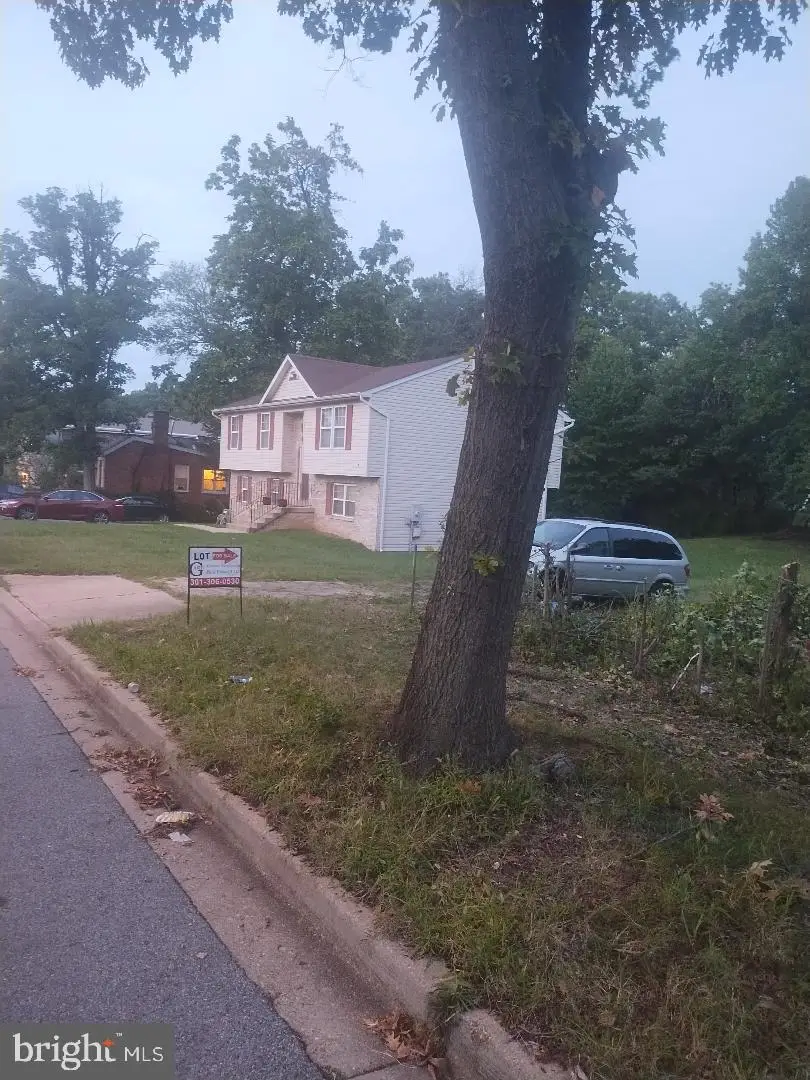 1003 Cypresstree Dr, Capitol Heights, MD 20743 - #2