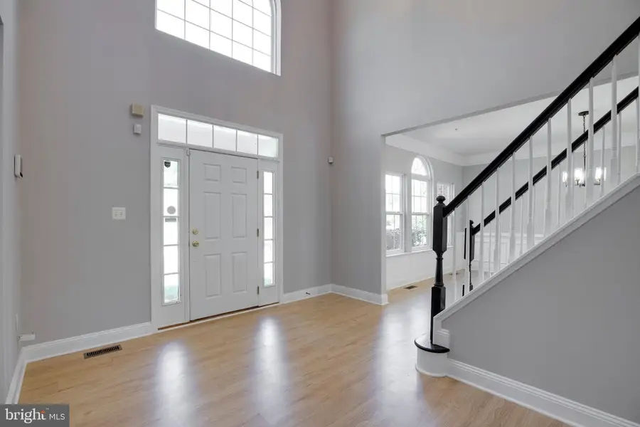 404 S Parrot Dr, Fort Washington, MD 20744 - #3