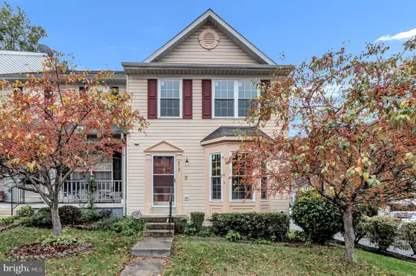 812 Vauxhall Rd, LANDOVER, MD 20785
