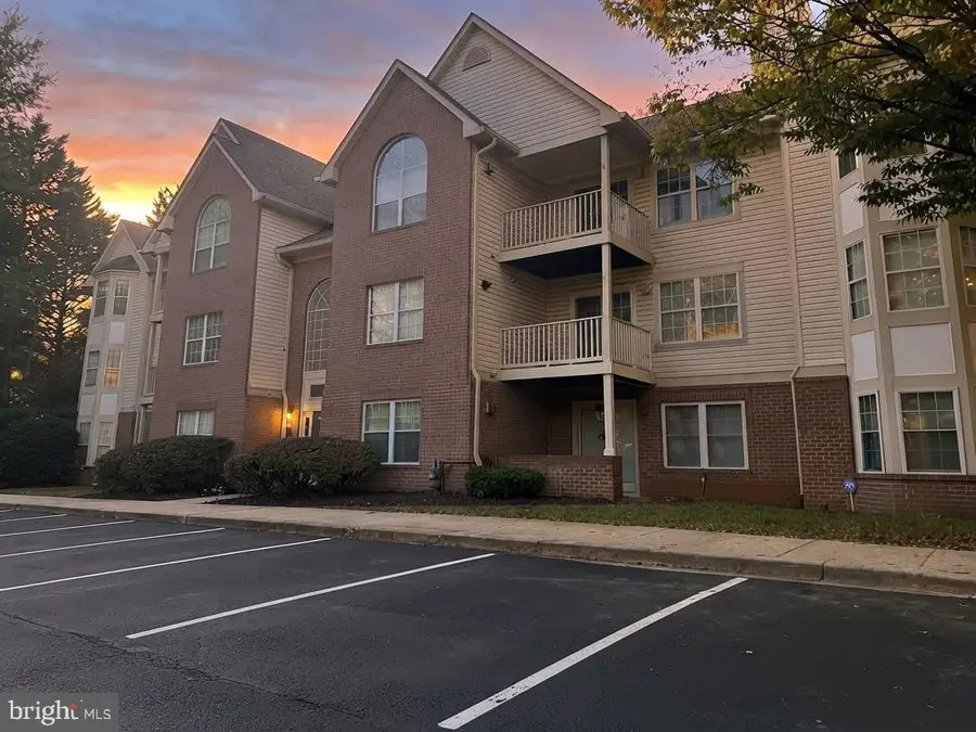 9811 Lake Pointe Ct #304, Upper Marlboro, MD 20774 - #2