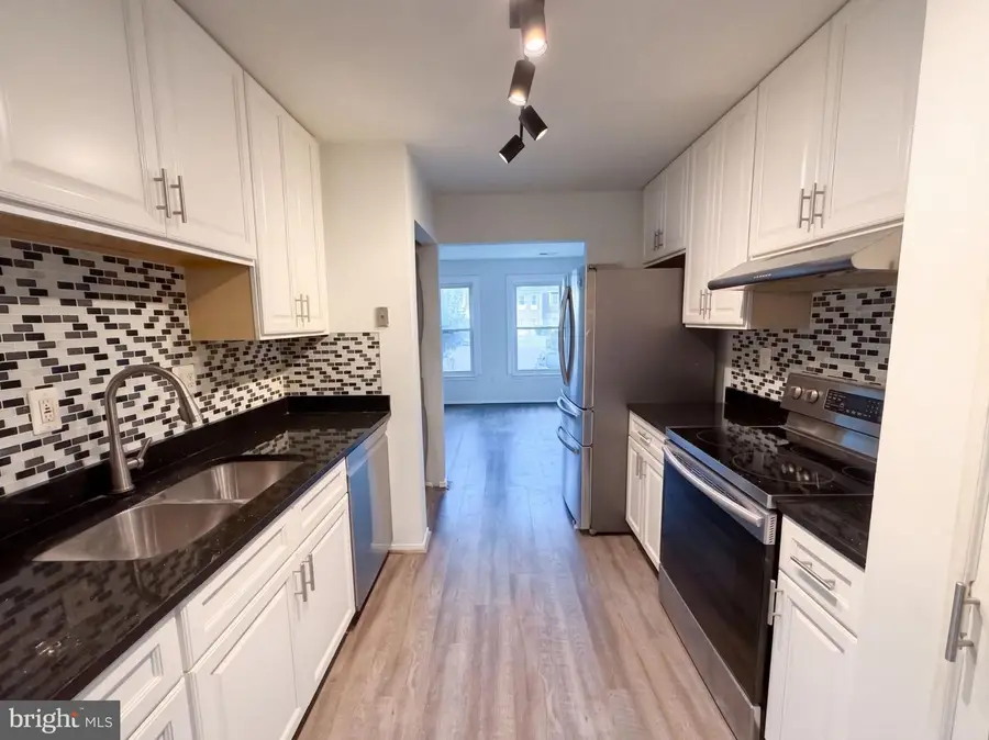 706 Kaplan Ct, Hyattsville, MD 20785 - #2
