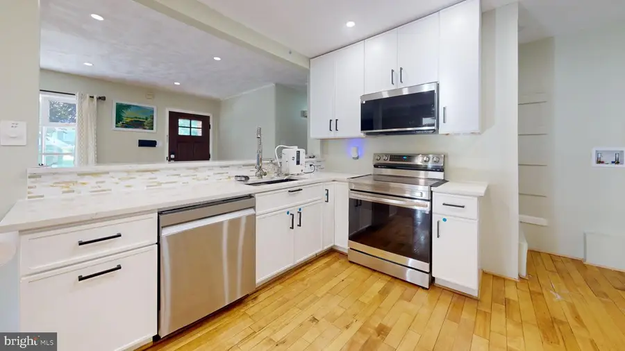 5103 Baltimore Ln, Lanham, MD 20706 - #2