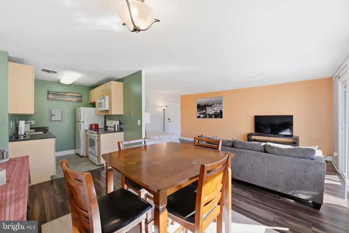1009 Chillum Rd #412, Hyattsville, MD 20782 - #1