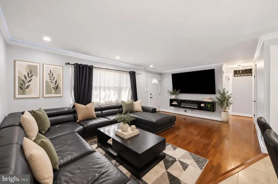 4842 67th Ave, Hyattsville, MD 20784 - #3
