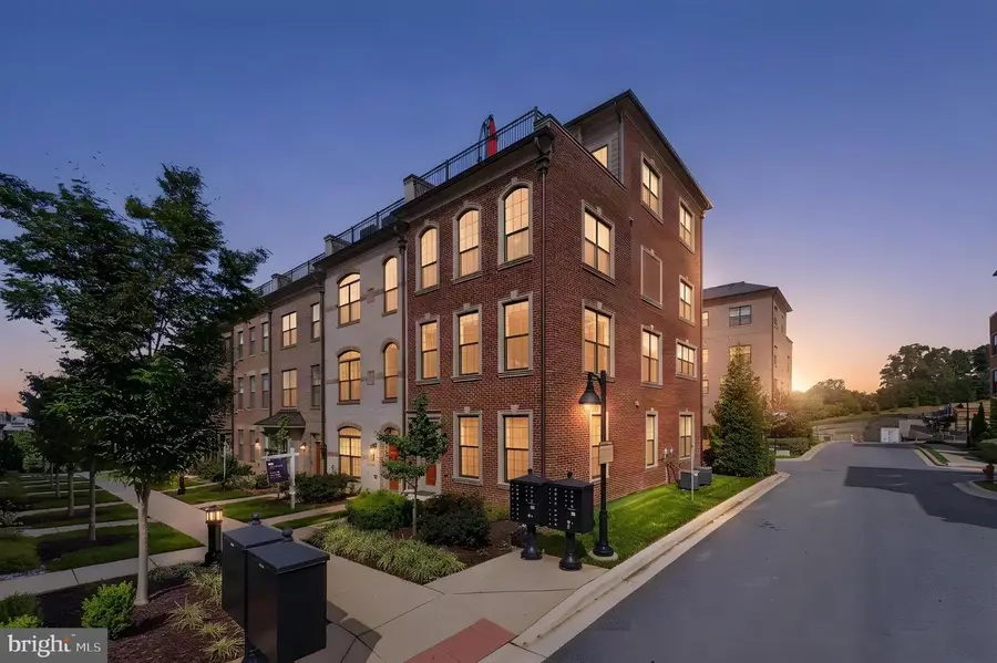 511 Triggerfish Dr #467, Oxon Hill, MD 20745 - #2