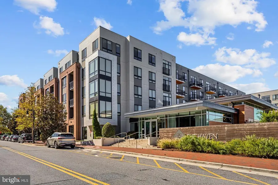 145 Riverhaven Dr #309, Oxon Hill, MD 20745 - #2