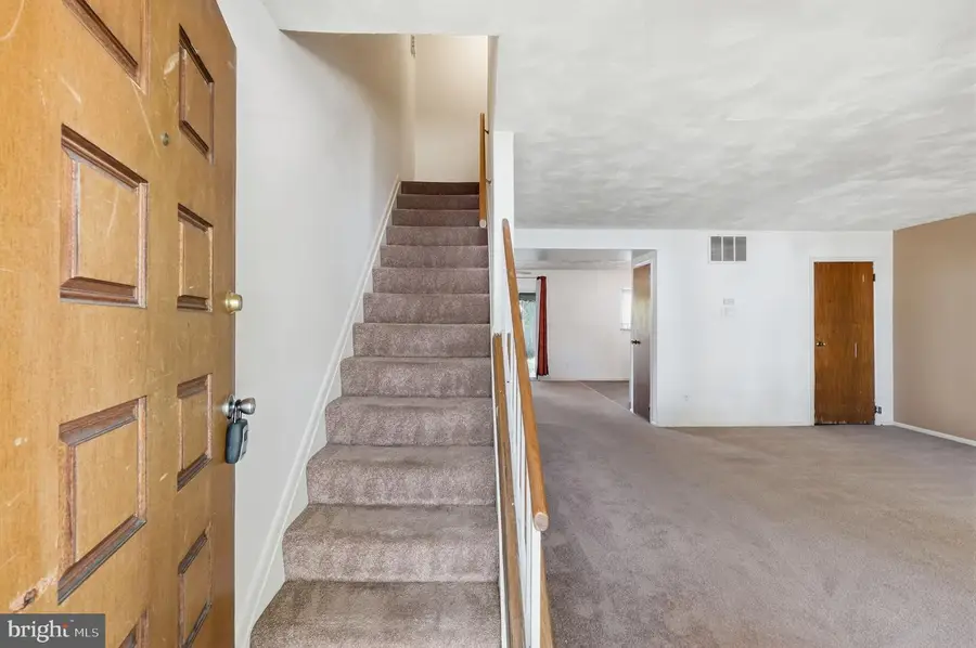 7249 Hylton St, Capitol Heights, MD 20743 - #3