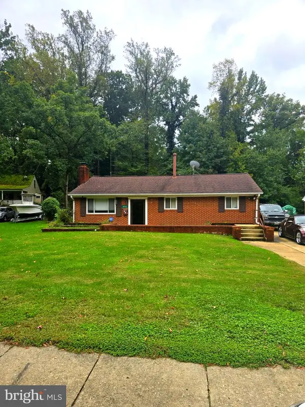 6405 Woodland Rd, SUITLAND, MD 20746
