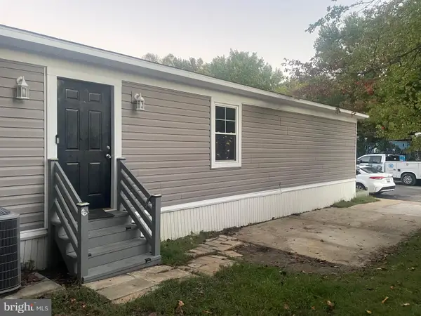 9520 Dogwood Park St, CAPITOL HEIGHTS, MD 20743