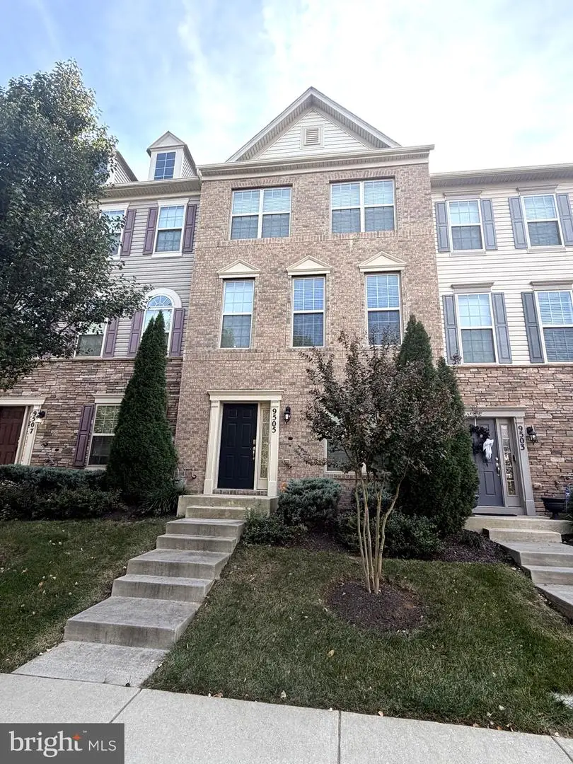 9505 Smithview Pl, Lanham, MD 20706 - #1