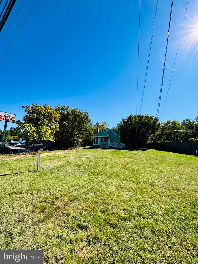 4445 Wheeler Rd, Oxon Hill, MD 20745 - #2