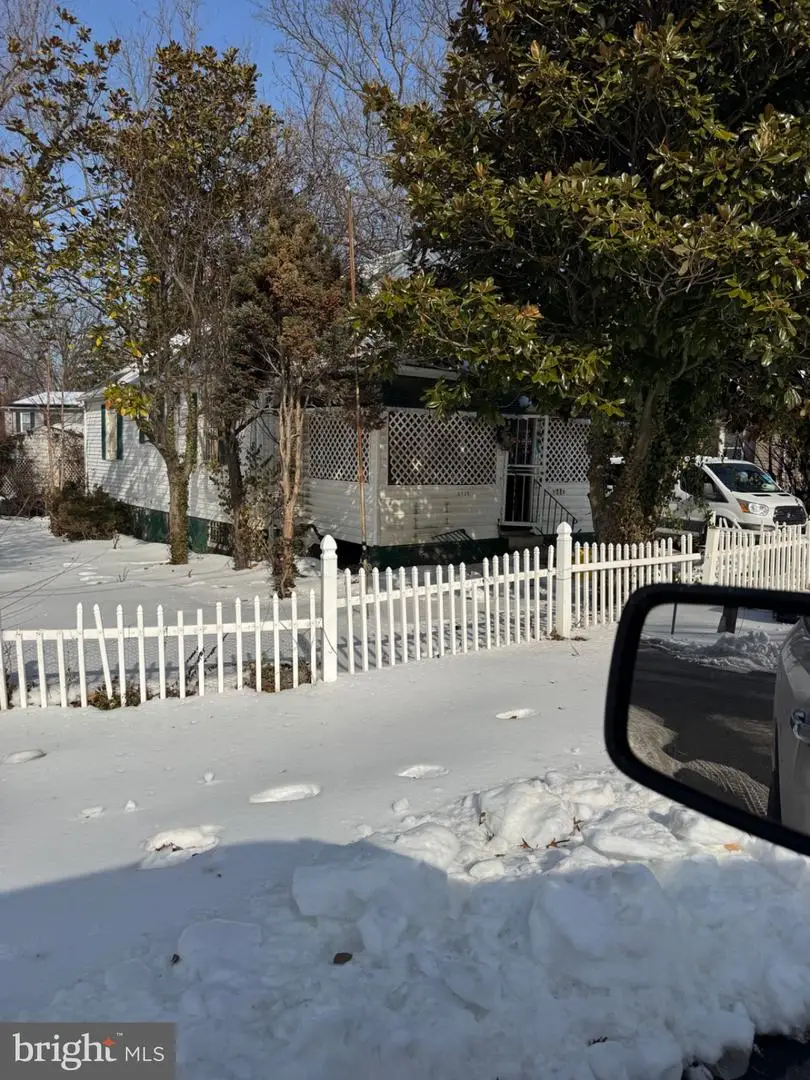 4710 Bromley Ave, Suitland, MD 20746 - #2