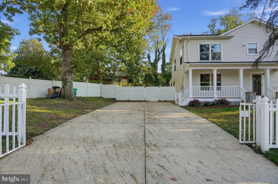 6703 Patterson St, Riverdale, MD 20737 - #3