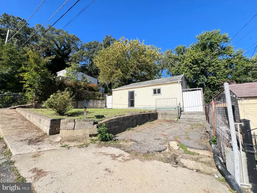 52 Bayou Ave, Capitol Heights, MD 20743 - #2
