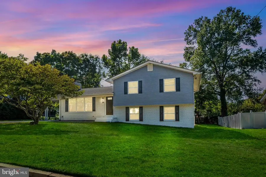 20 Mel Mara Dr, Oxon Hill, MD 20745 - #2