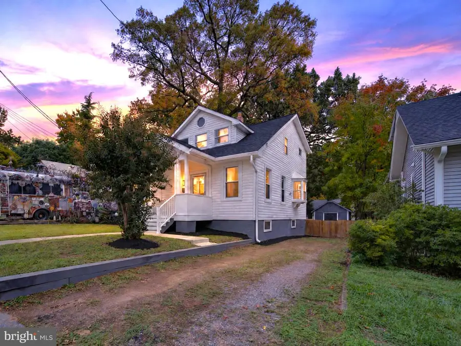3812 Nicholson St, Hyattsville, MD 20782 - #2